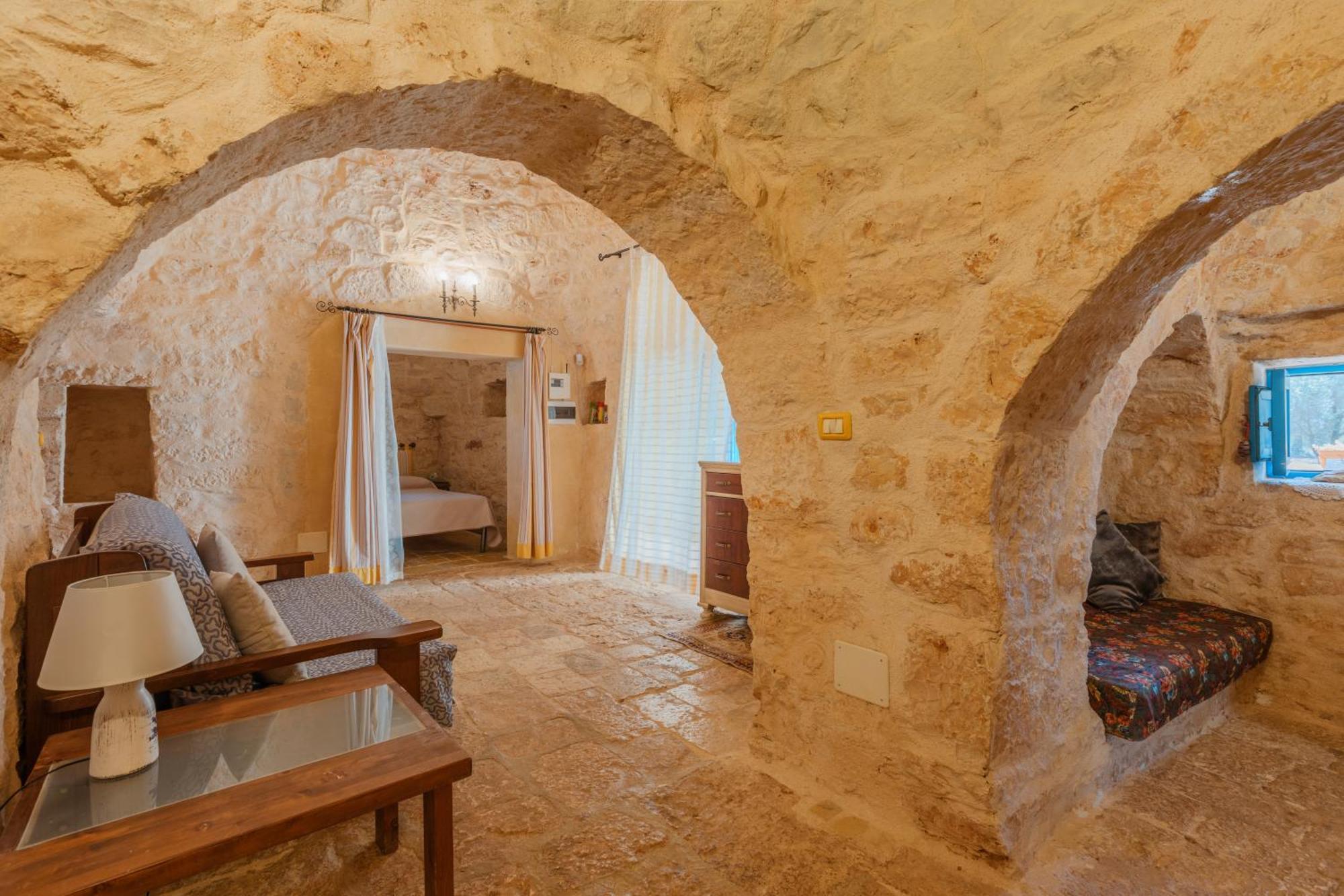 Trullo Tarantini Con Piscina Privata Apartman Latiano Kültér fotó