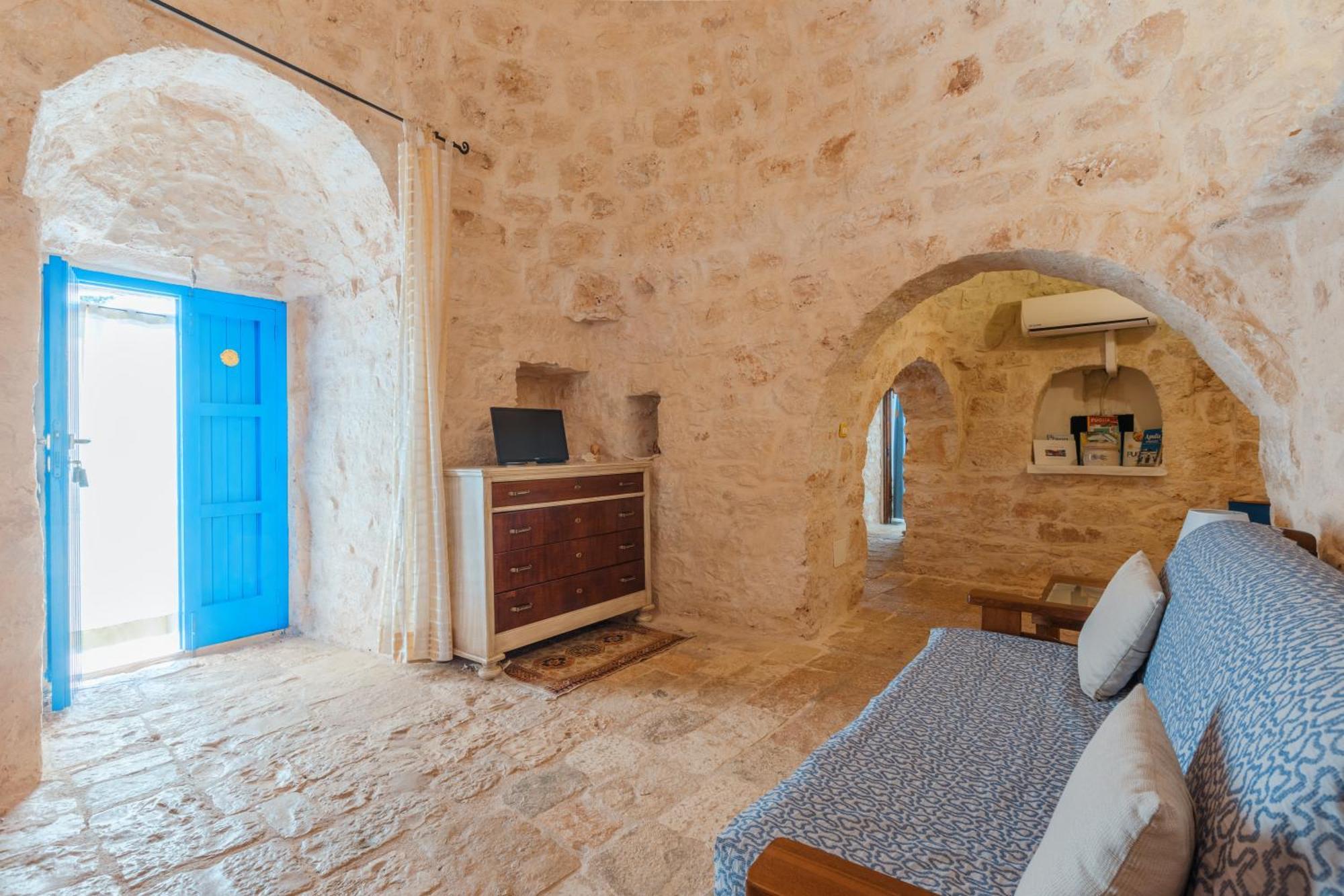 Trullo Tarantini Con Piscina Privata Apartman Latiano Kültér fotó