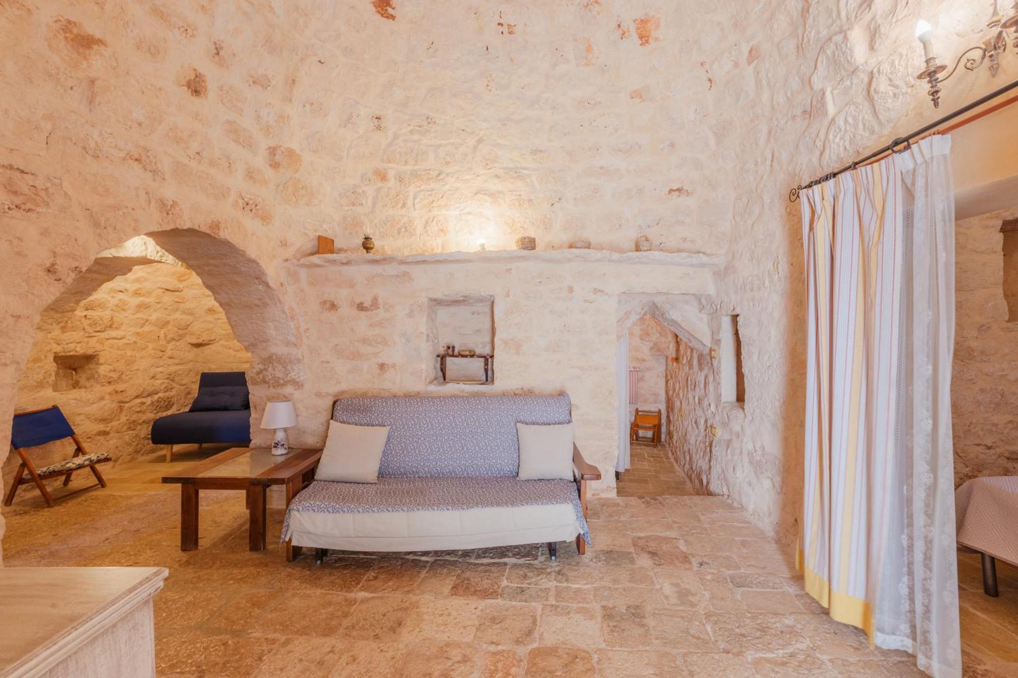 Trullo Tarantini Con Piscina Privata Apartman Latiano Kültér fotó