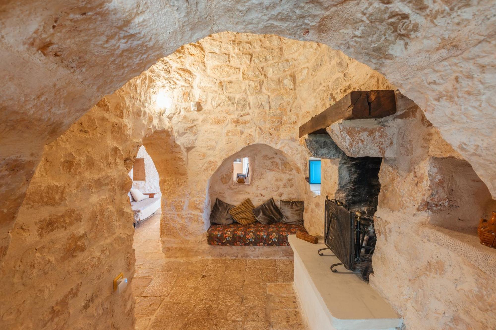 Trullo Tarantini Con Piscina Privata Apartman Latiano Kültér fotó