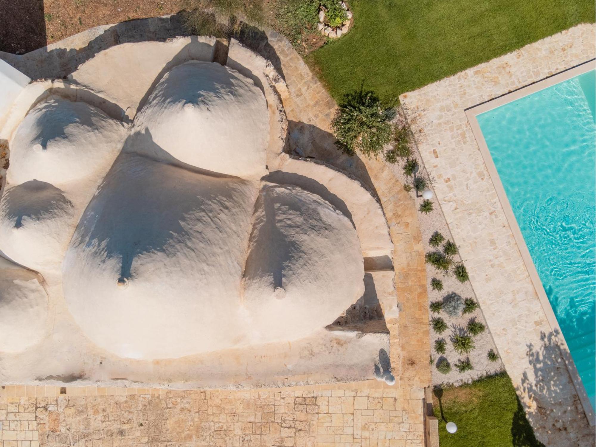 Trullo Tarantini Con Piscina Privata Apartman Latiano Kültér fotó