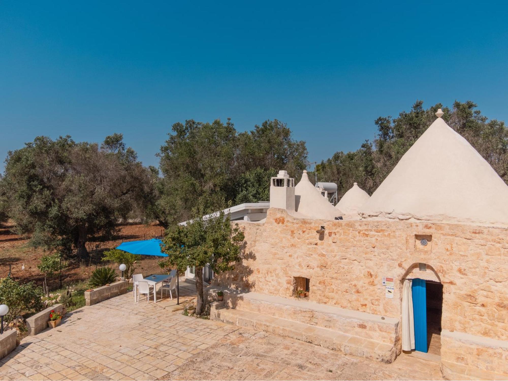 Trullo Tarantini Con Piscina Privata Apartman Latiano Kültér fotó