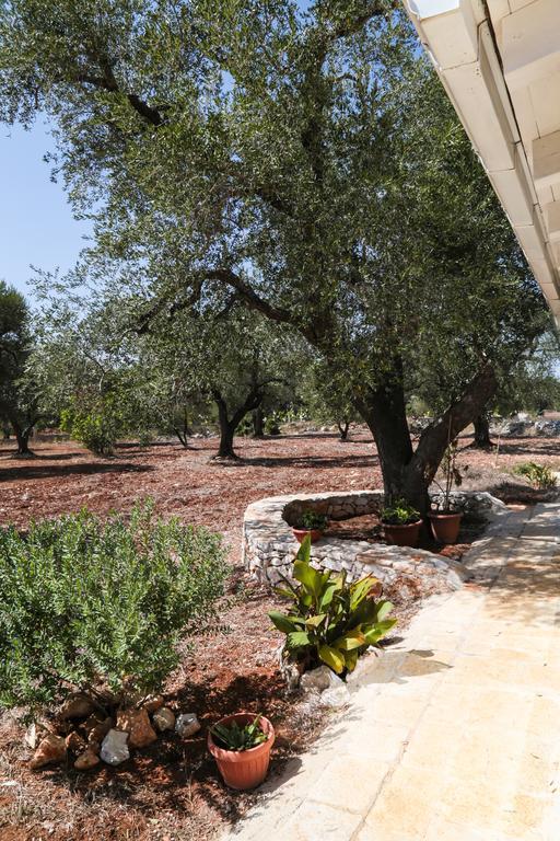 Trullo Tarantini Con Piscina Privata Apartman Latiano Kültér fotó